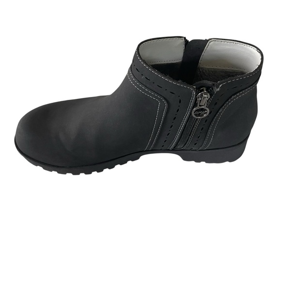 J Sport Jenna Black Ankle Booties size 8 - Picture 3 of 13